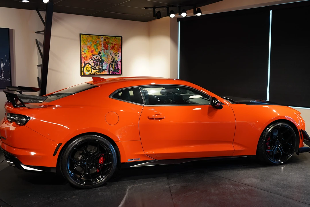 2019 Chevrolet Camaro ZL1 6th Gen - Image 9 of 31