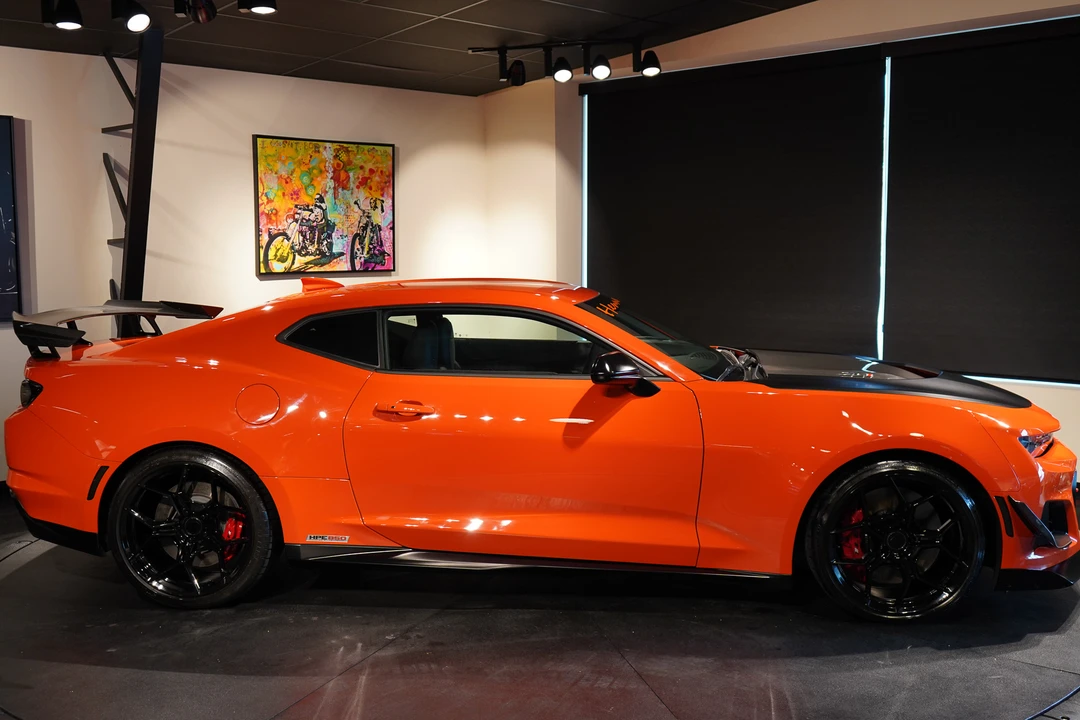 2019 Chevrolet Camaro ZL1 6th Gen - Image 8 of 31