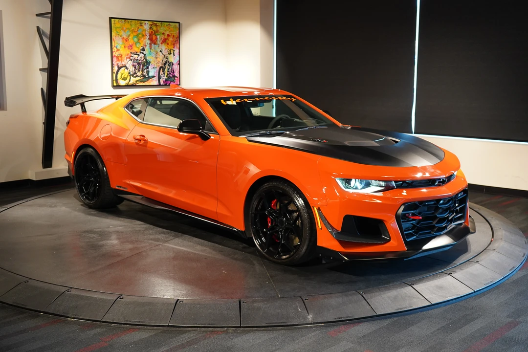 2019 Chevrolet Camaro ZL1 6th Gen - Image 19 of 31
