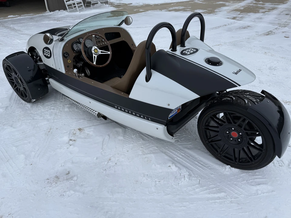 2019 Vanderhall Venice - Image 16 of 31