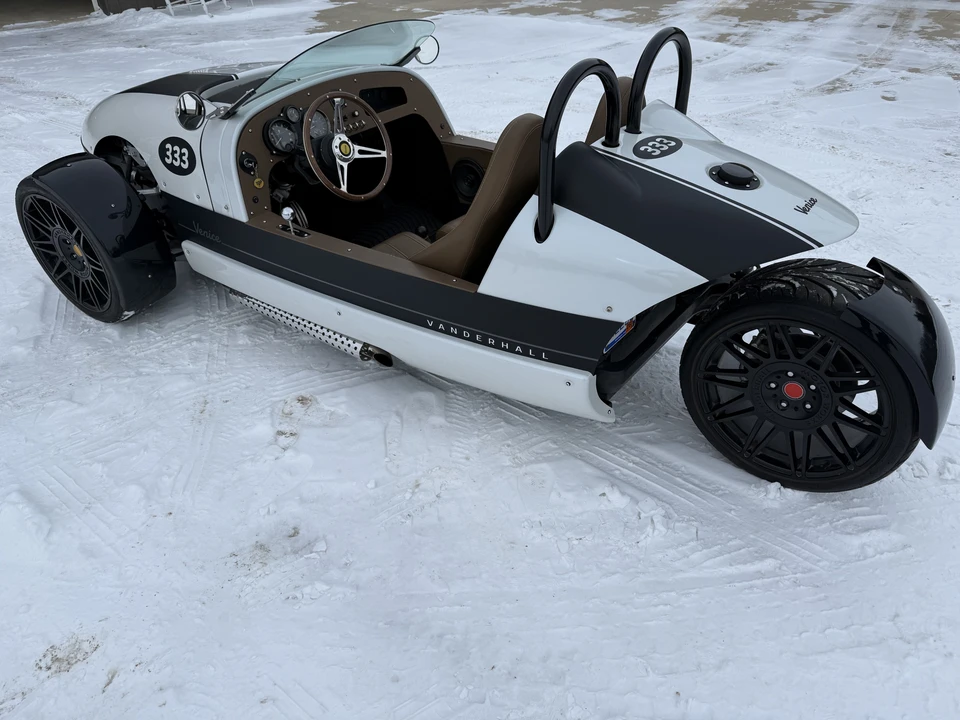 2019 Vanderhall Venice - Image 18 of 31