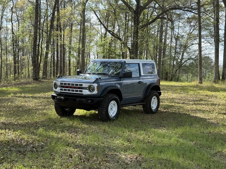 2023 Ford Bronco 6th Gen - Image 2 of 31