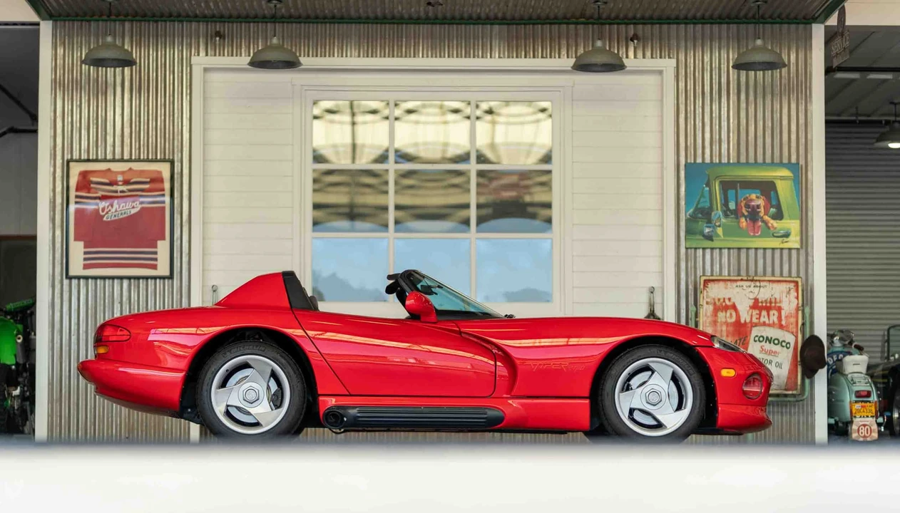 1994 Dodge Viper 1st Gen - Image 24 of 31