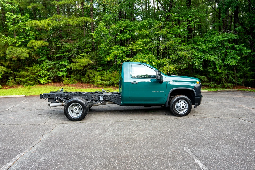 2021 Chevrolet Silverado Heavy Duty 4th Gen - Image 12 of 31