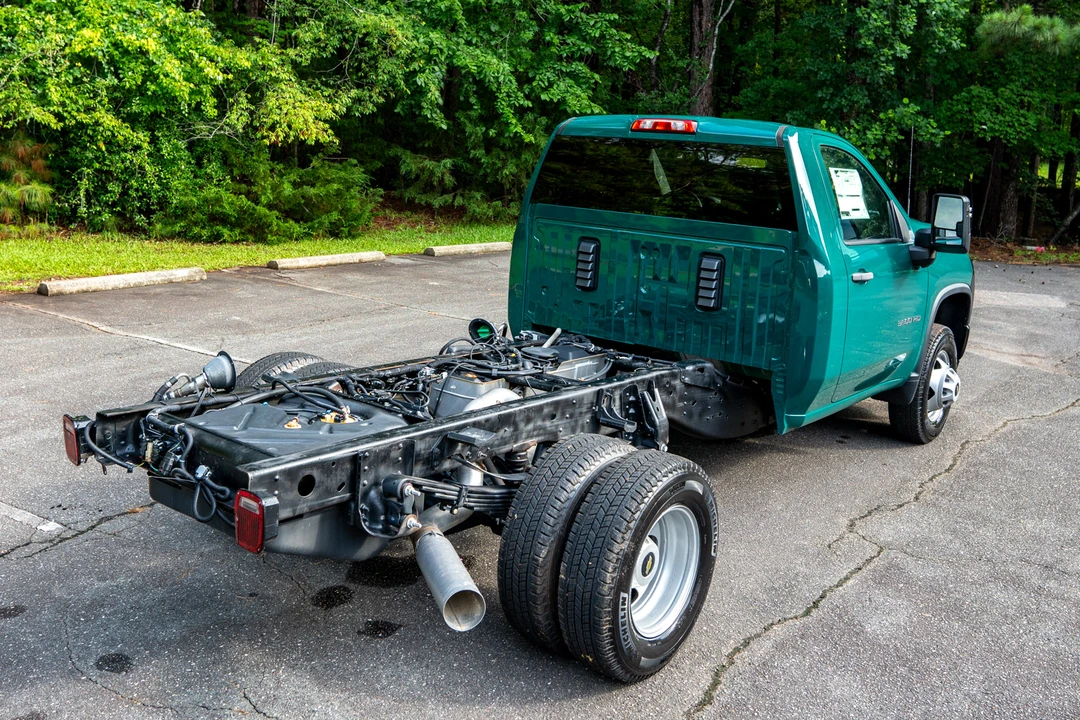 2021 Chevrolet Silverado Heavy Duty 4th Gen - Image 15 of 31
