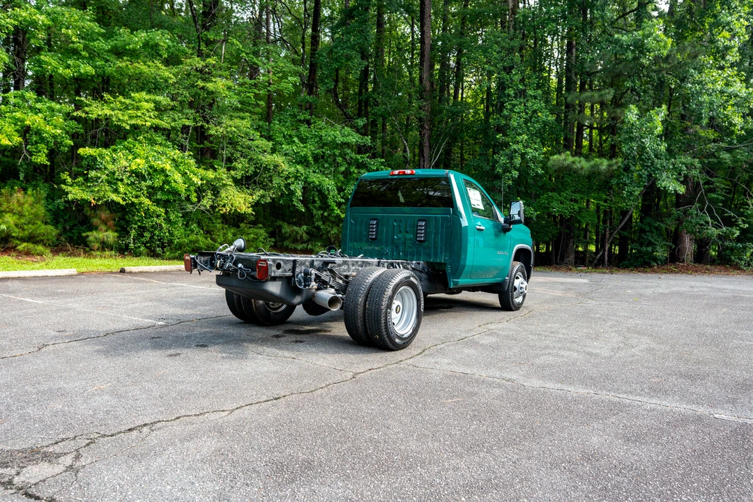 2021 Chevrolet Silverado Heavy Duty 4th Gen - Image 16 of 31
