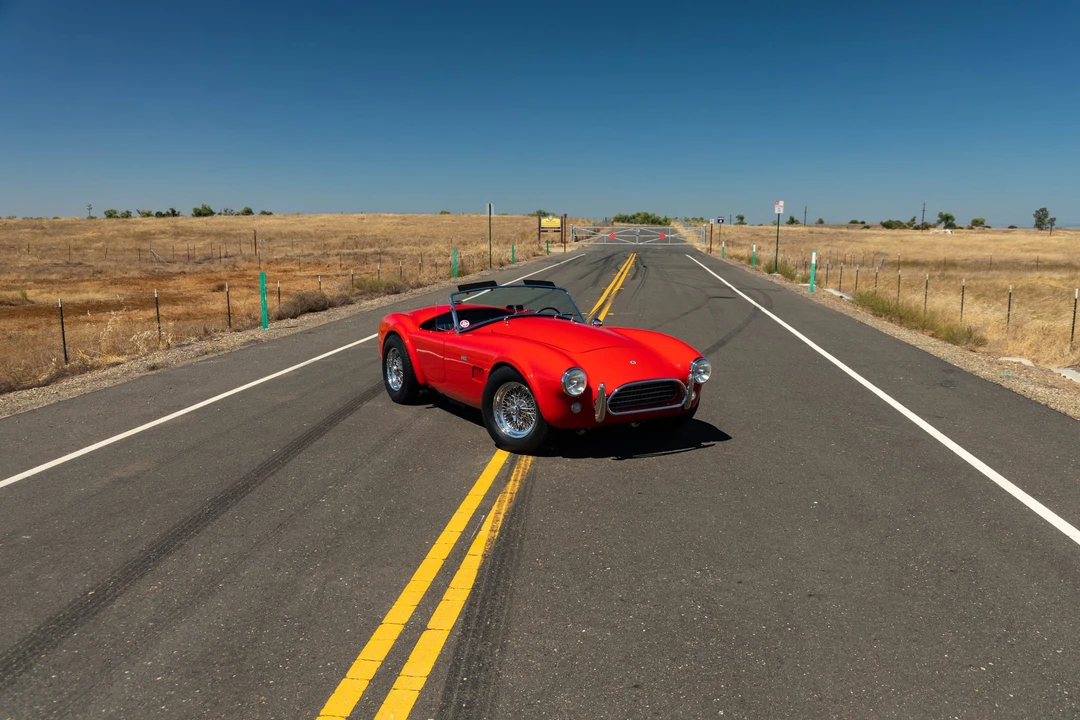 Shelby Cobra Replica - Image 15 of 31
