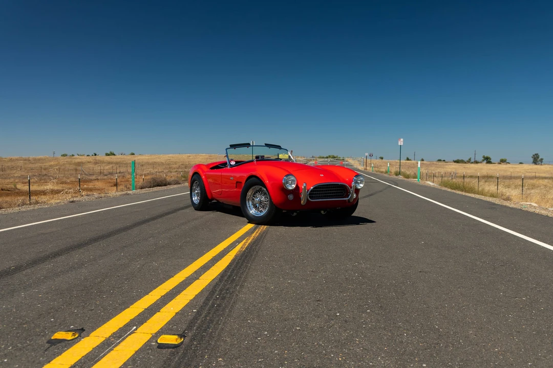 Shelby Cobra Replica - Image 10 of 31