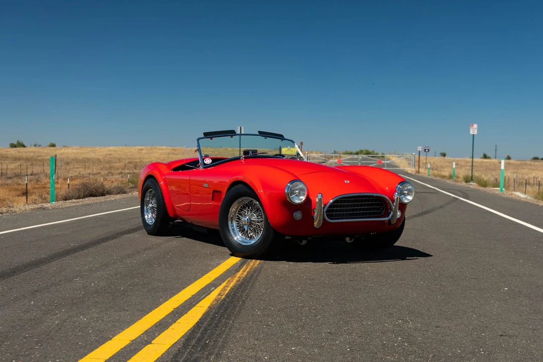 Shelby Cobra Replica - Image 11 of 31