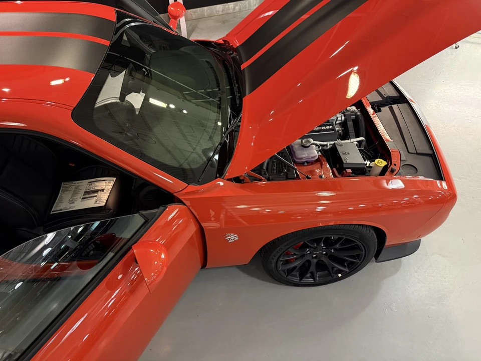 2019 Dodge Challenger SRT Hellcat 3rd Gen - Image 28 of 31