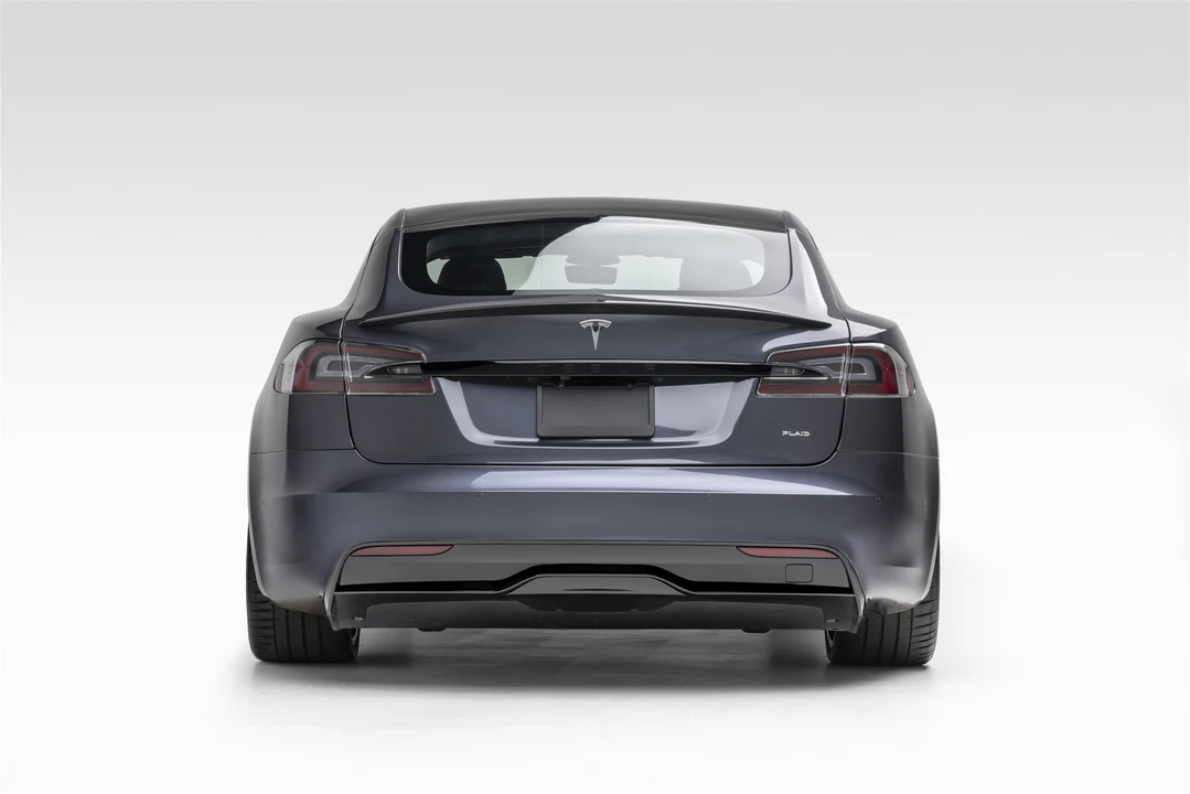 2021 Tesla Model S Plaid - Image 9 of 31
