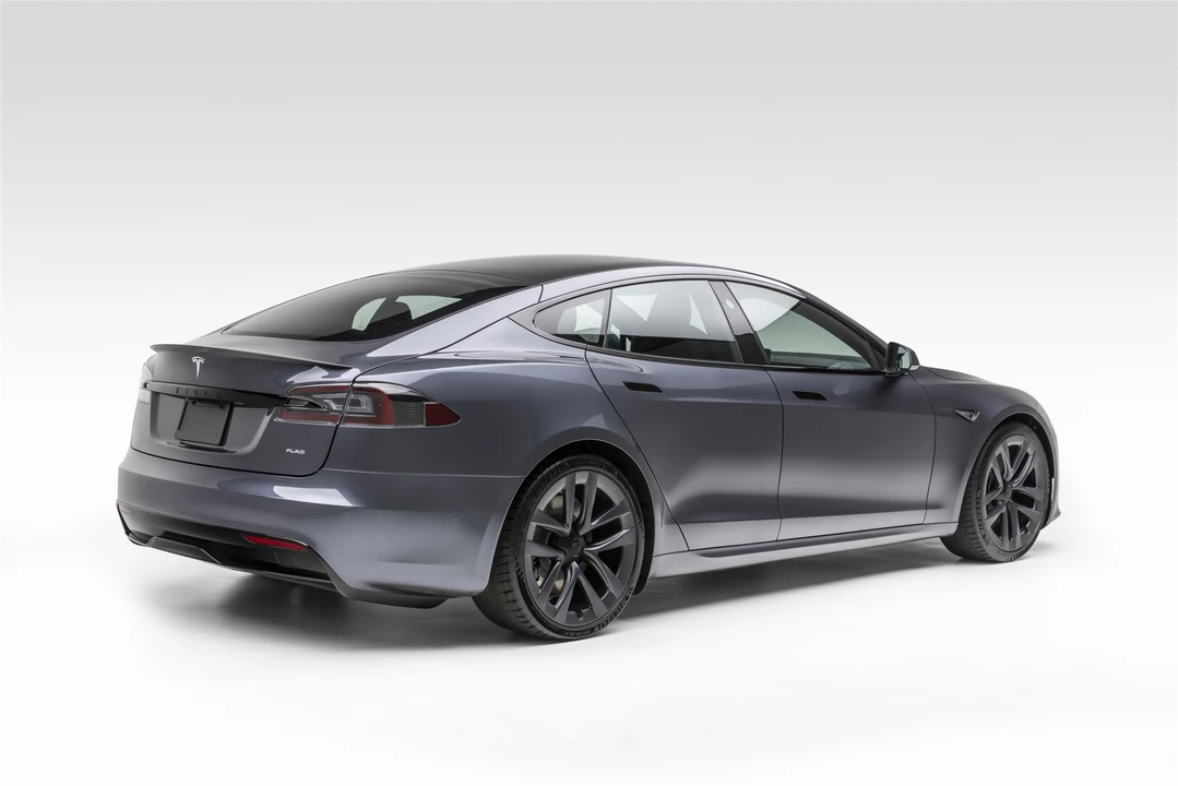 2021 Tesla Model S Plaid - Image 12 of 31