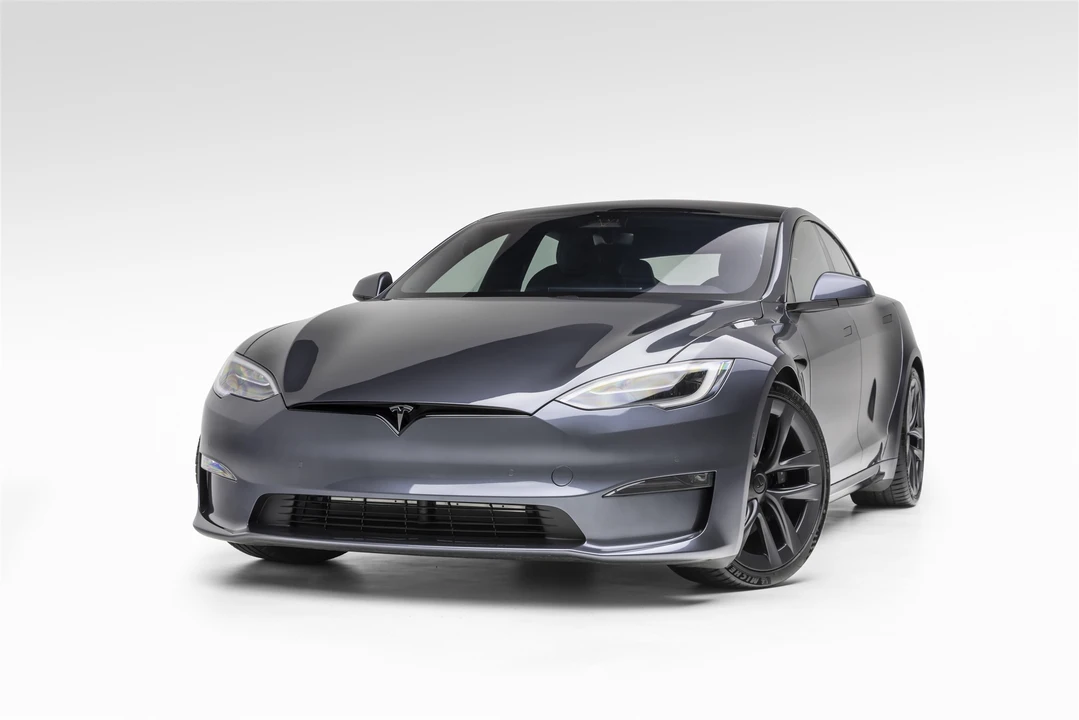2021 Tesla Model S Plaid - Image 2 of 31