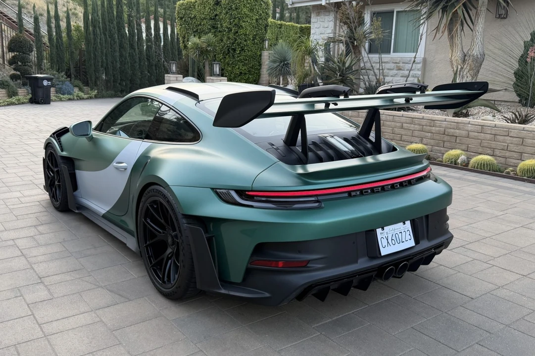 2024 Porsche 992 GT3 RS - Image 2 of 9