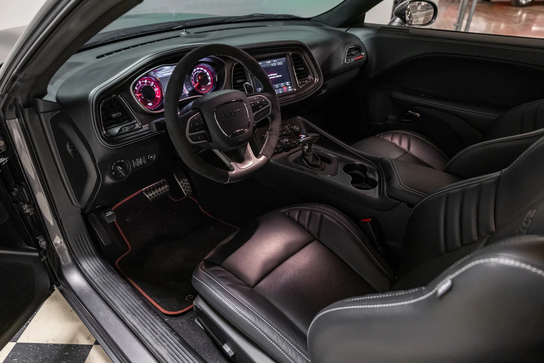 2023 Dodge Challenger SRT Hellcat 3rd Gen - Image 4 of 31