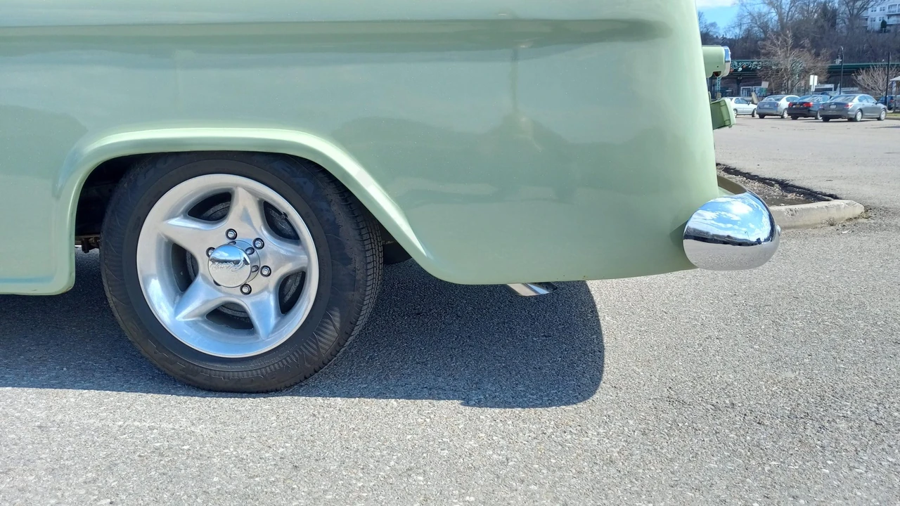 1955 Chevrolet Task Force - Image 29 of 31