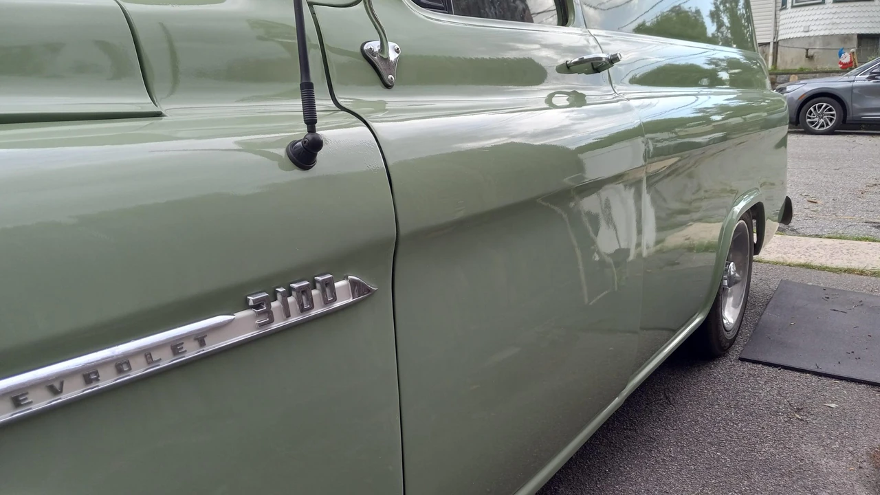 1955 Chevrolet Task Force - Image 23 of 31