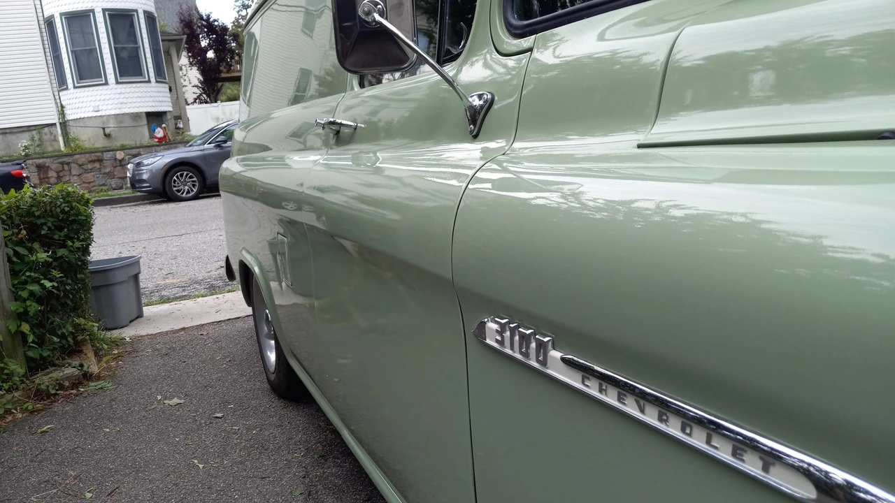1955 Chevrolet Task Force - Image 22 of 31