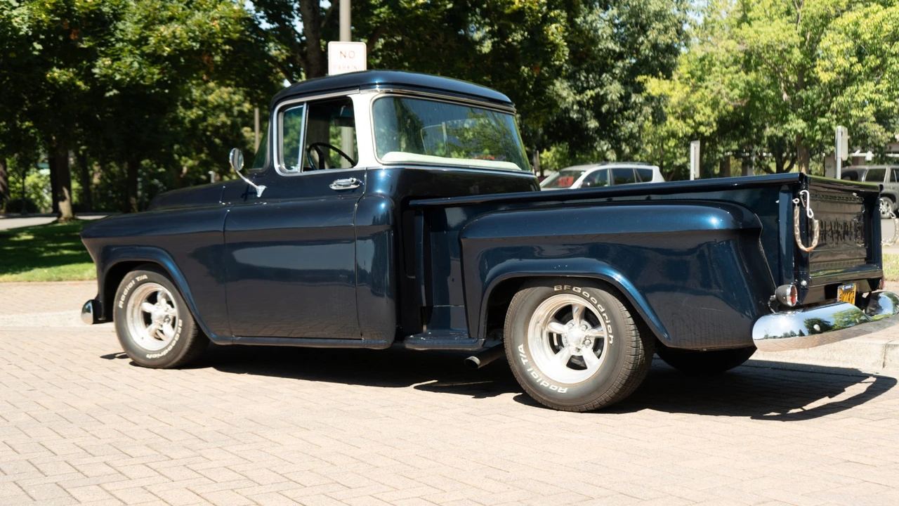 1955 Chevrolet Task Force - Image 12 of 31