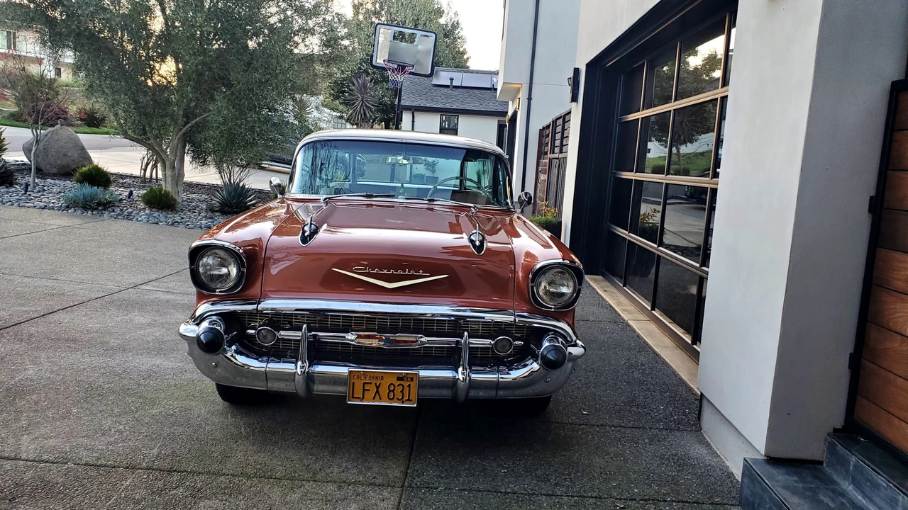1957 Chevrolet Nomad - Image 3 of 31