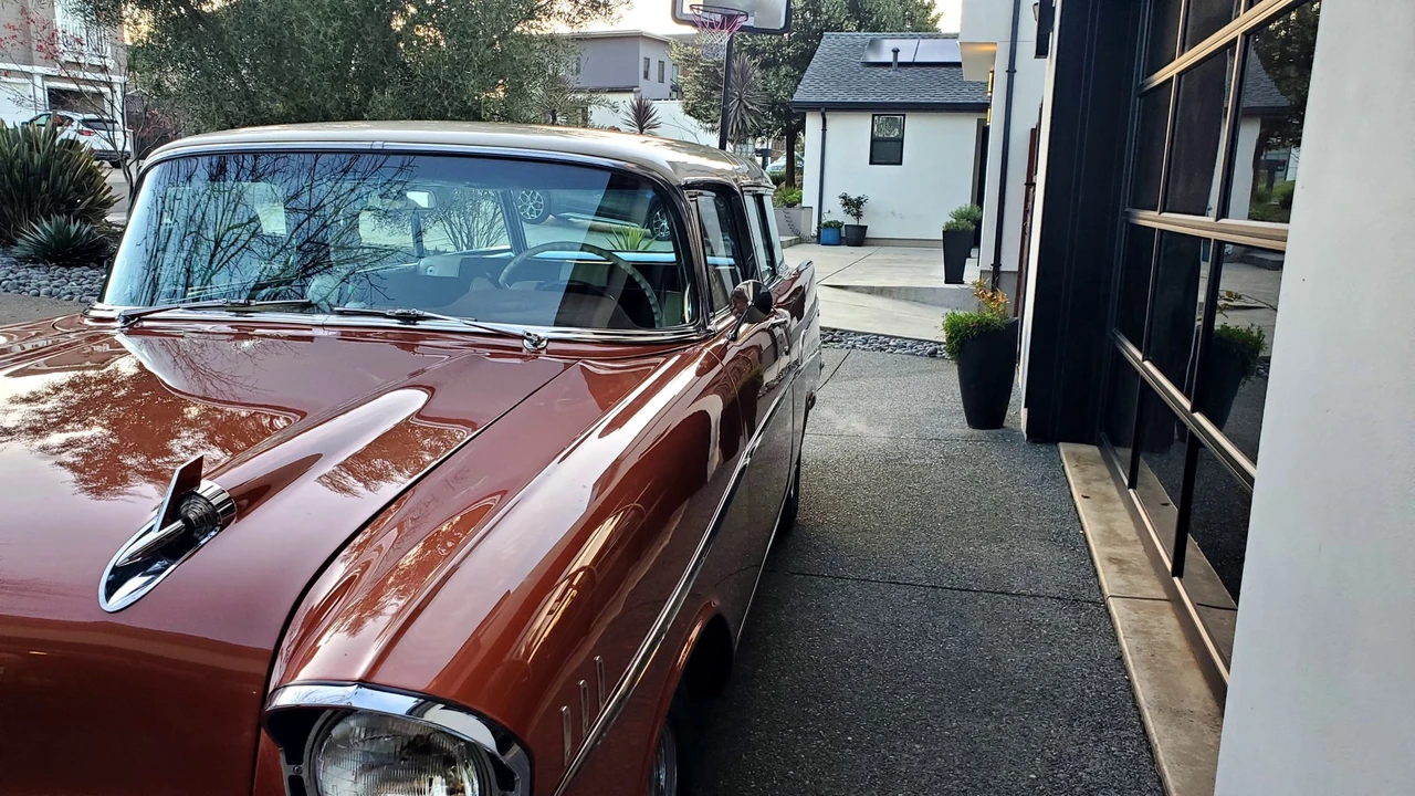 1957 Chevrolet Nomad - Image 19 of 31
