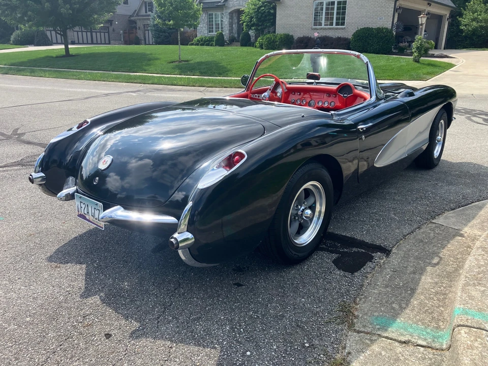 1957 Chevrolet Corvette C1 - Image 4 of 31