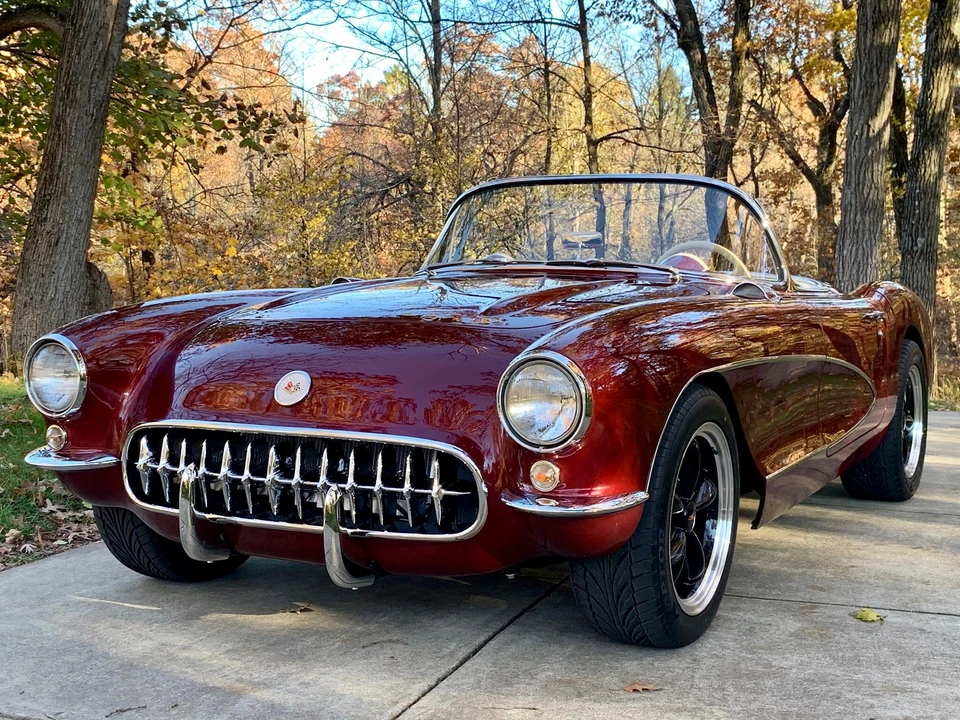 1957 Chevrolet Corvette C1 - Image 2 of 31