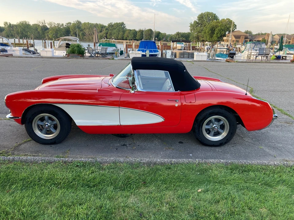 1957 Chevrolet Corvette C1 - Image 21 of 31