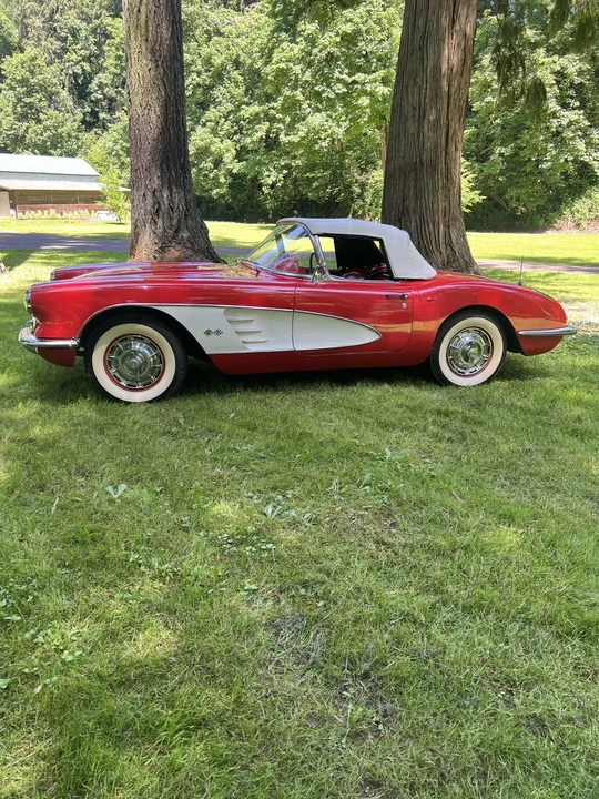 1960 Chevrolet Corvette C1 - Image 19 of 31