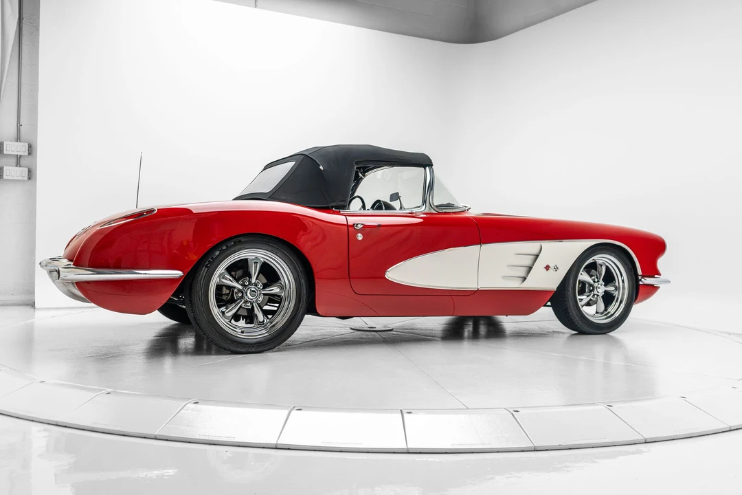 1960 Chevrolet Corvette C1 - Image 25 of 31