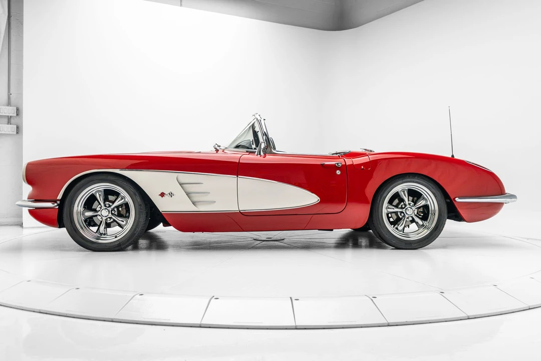 1960 Chevrolet Corvette C1 - Image 3 of 31