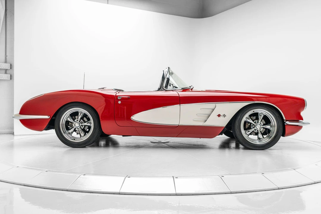 1960 Chevrolet Corvette C1 - Image 10 of 31
