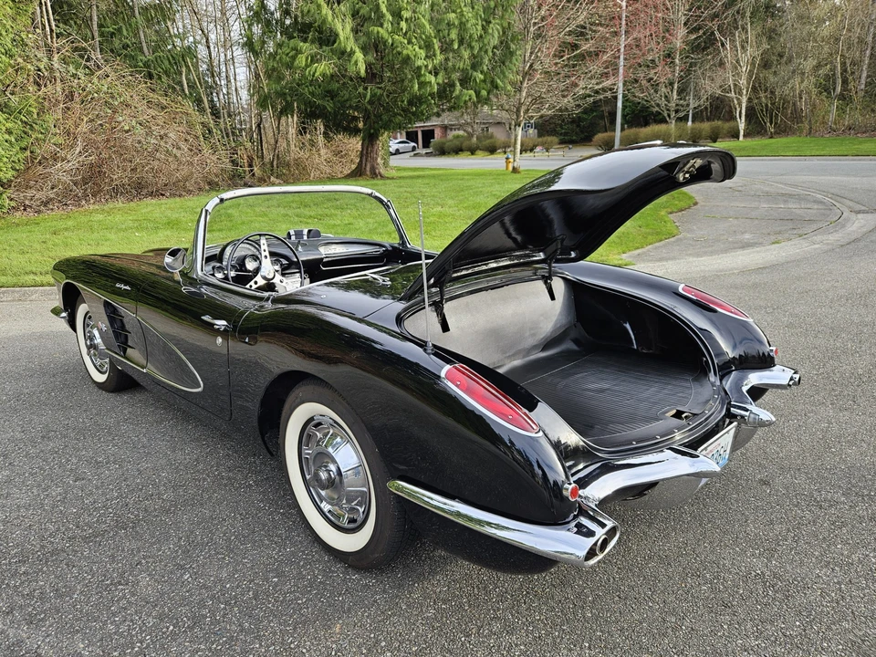 1960 Chevrolet Corvette C1 - Image 30 of 31