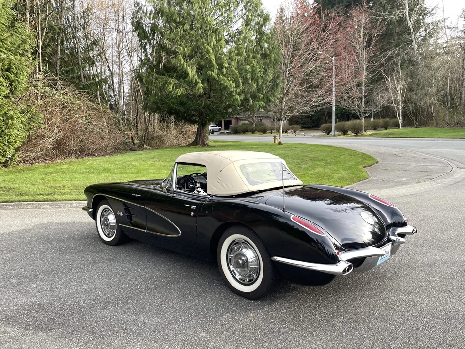 1960 Chevrolet Corvette C1 - Image 19 of 31
