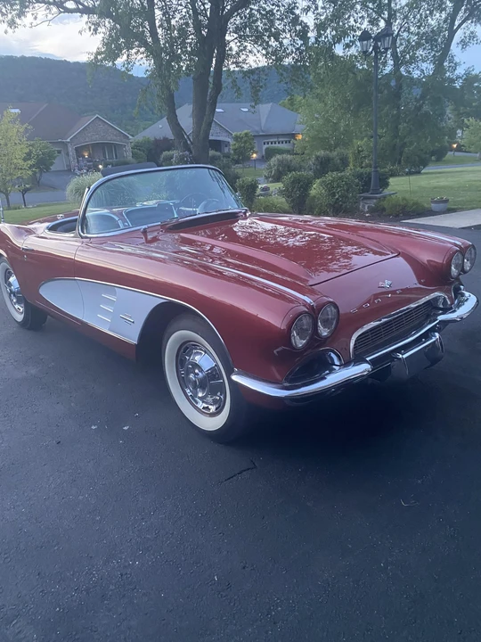 1961 Chevrolet Corvette C1 - Image 17 of 31
