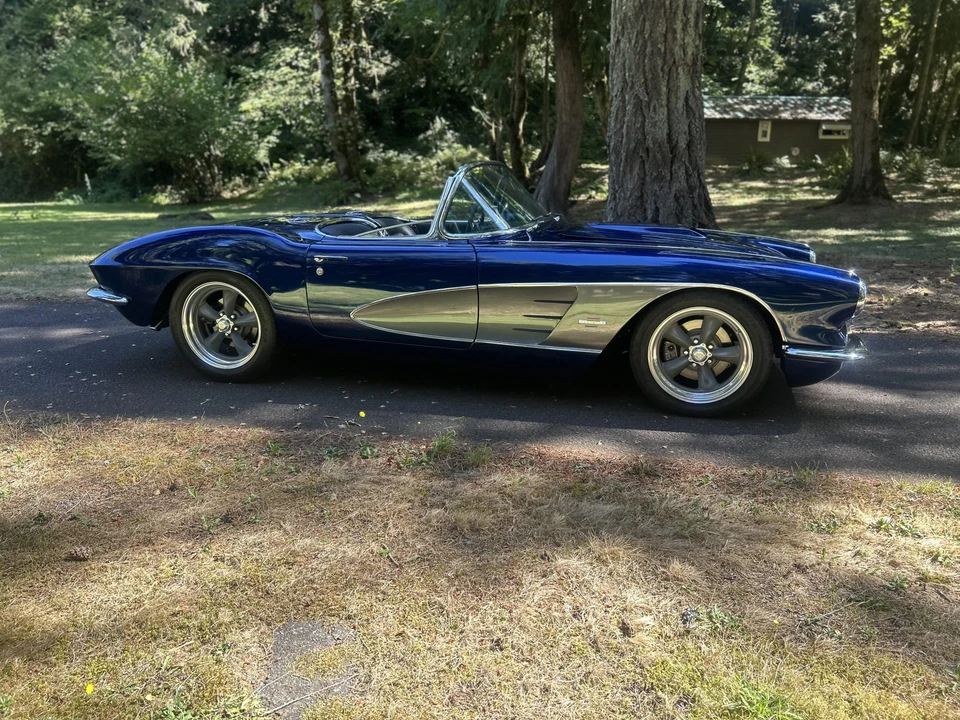 1961 Chevrolet Corvette C1 - Image 12 of 31
