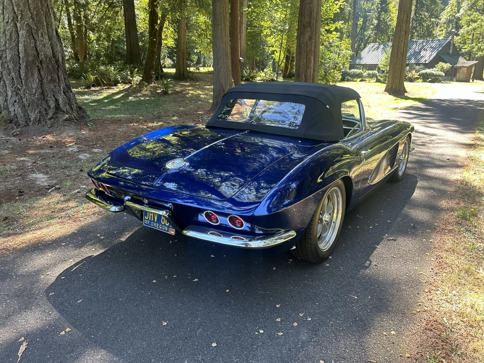 1961 Chevrolet Corvette C1 - Image 19 of 31