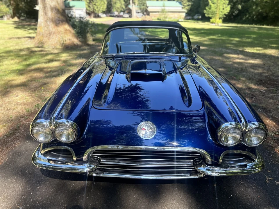 1961 Chevrolet Corvette C1 - Image 29 of 31