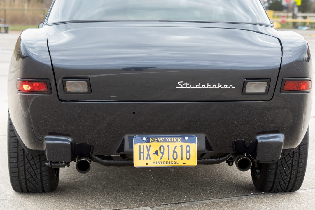 1963 Studebaker Avanti - Image 14 of 31