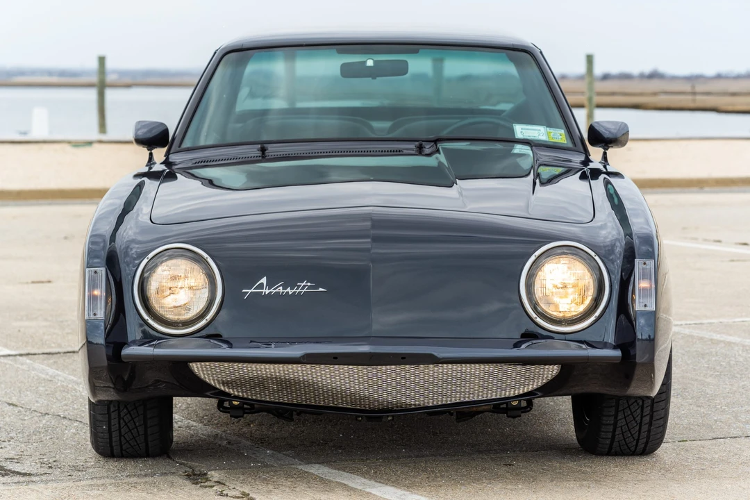 1963 Studebaker Avanti - Image 9 of 31