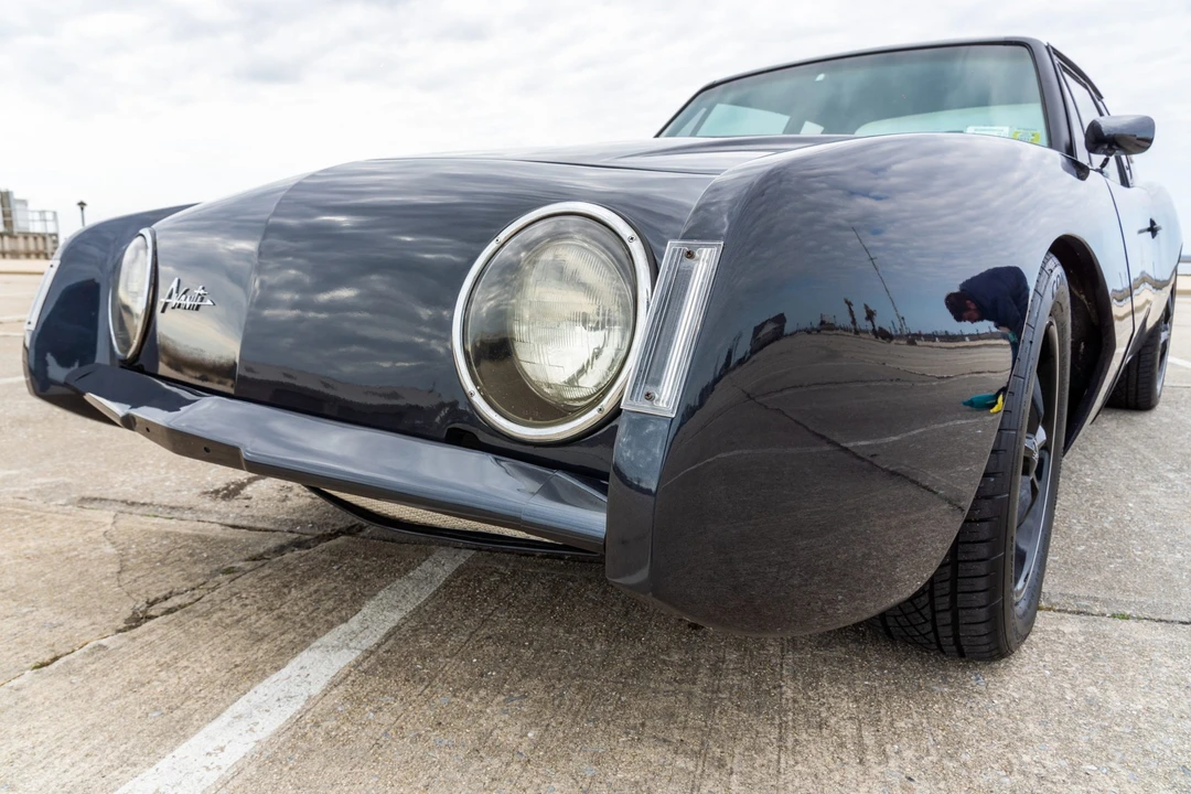 1963 Studebaker Avanti - Image 11 of 31