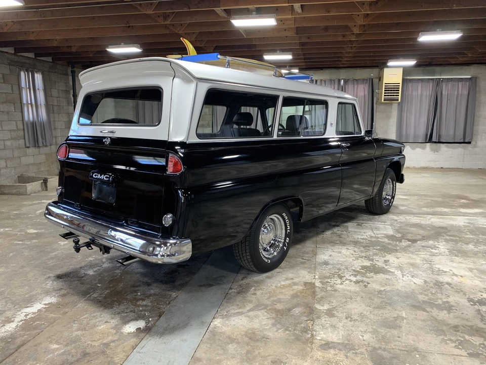 1964 GMC Suburban 4th Gen - Image 27 of 31