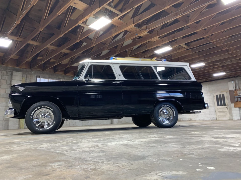 1964 GMC Suburban 4th Gen - Image 28 of 31