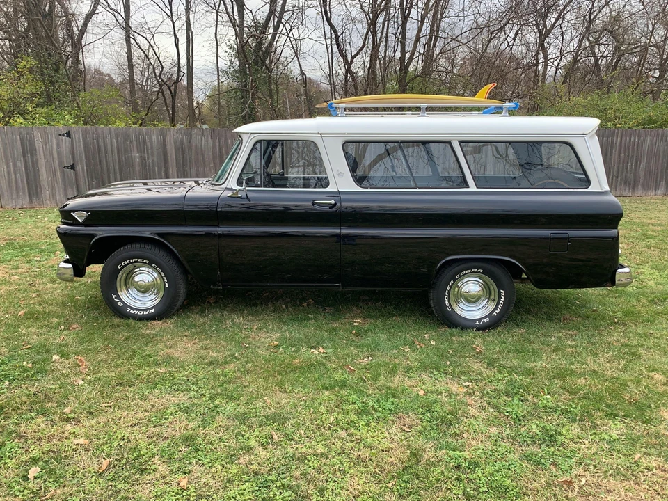 1964 GMC Suburban 4th Gen - Image 20 of 31