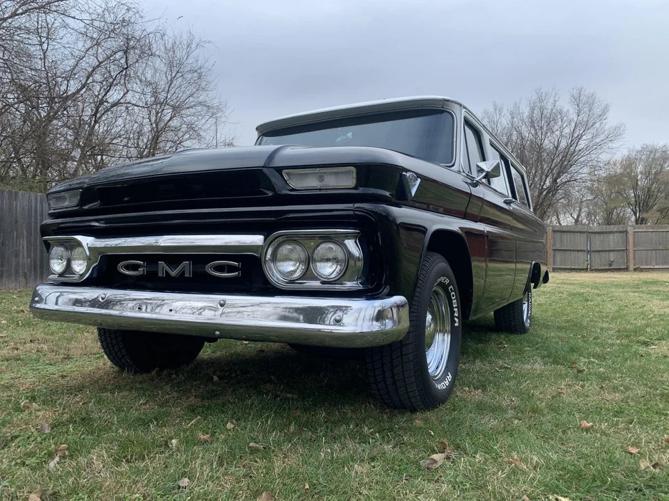 1964 GMC Suburban 4th Gen - Image 7 of 31