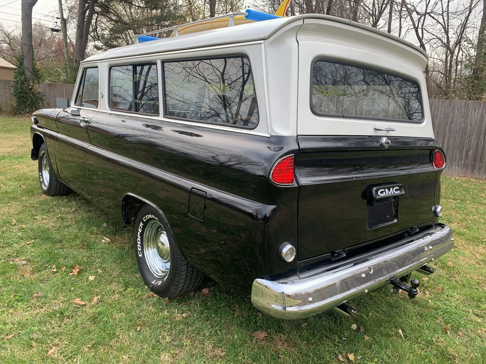 1964 GMC Suburban 4th Gen - Image 18 of 31