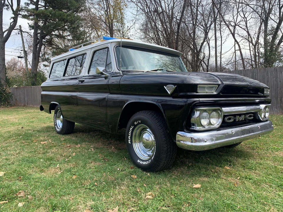 1964 GMC Suburban 4th Gen - Image 9 of 31