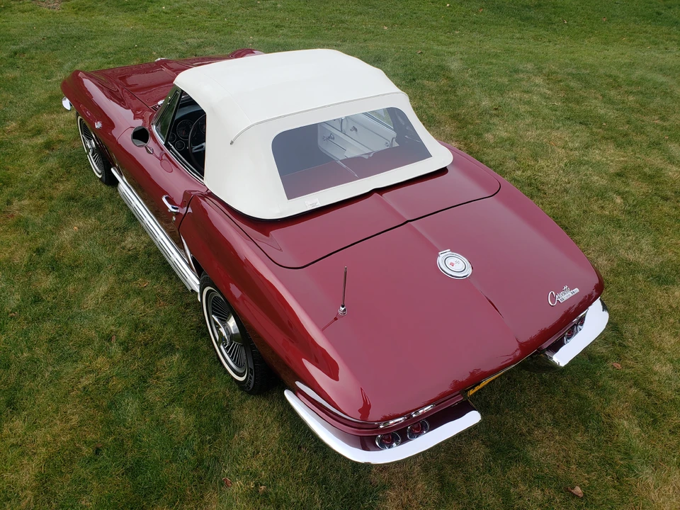 1965 Chevrolet Corvette C2 - Image 23 of 31