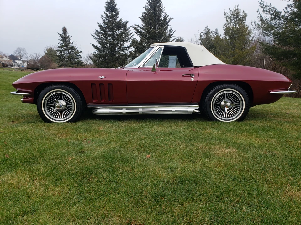 1965 Chevrolet Corvette C2 - Image 21 of 31