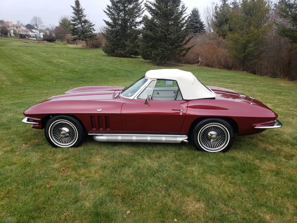 1965 Chevrolet Corvette C2 - Image 22 of 31